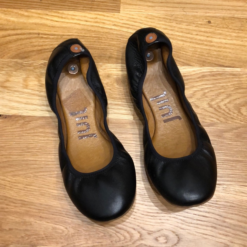 Juil black ballet flat copper dots